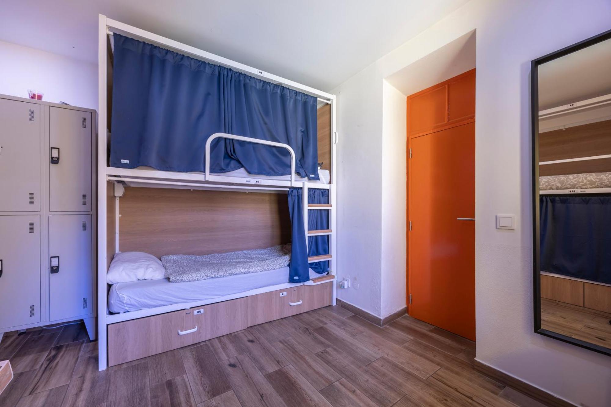 Hostal The Macarena *