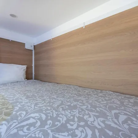 The Macarena Beach Hostel Lagos Exterior photo