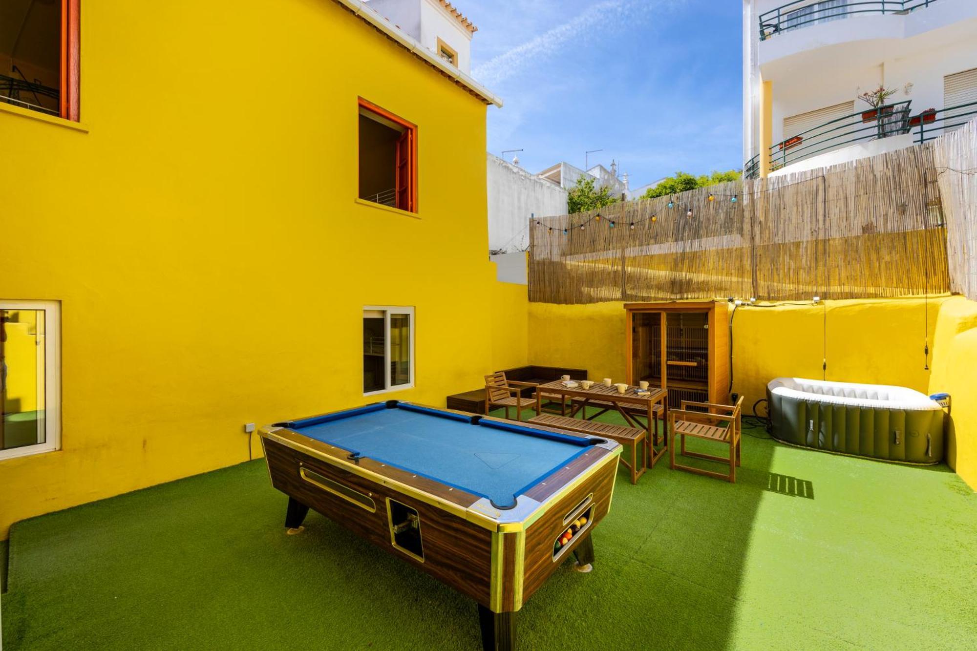 The Macarena Hostel *