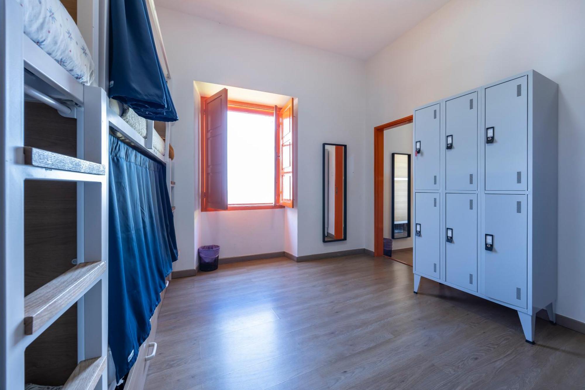 Hostel The Macarena Lagos